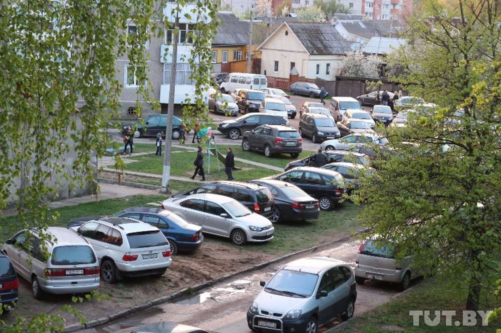 Стихийная парковка: что это значит и как избегать проблем